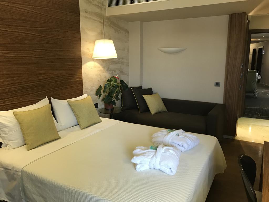 Hotel Levadia Levádeia Eksteriør bilde