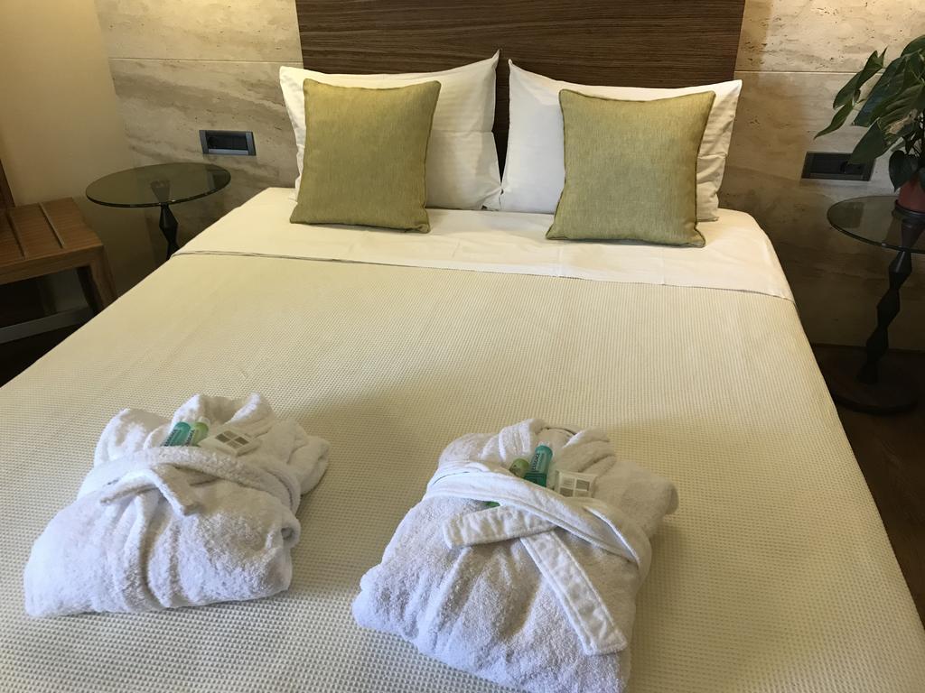 Hotel Levadia Levádeia Eksteriør bilde