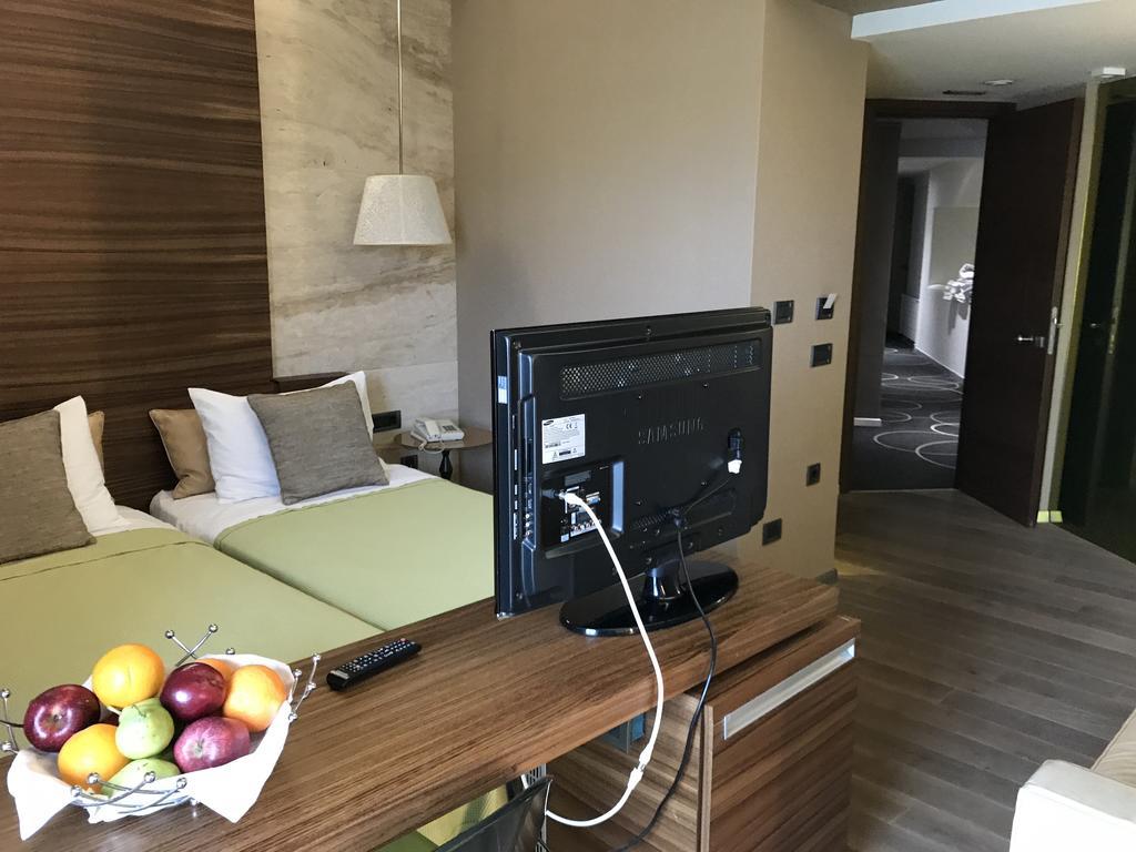Hotel Levadia Levádeia Eksteriør bilde