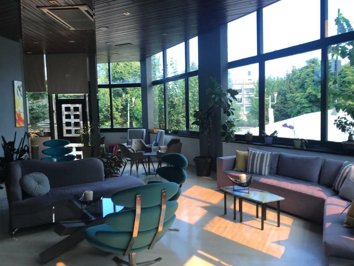 Hotel Levadia Levádeia Eksteriør bilde