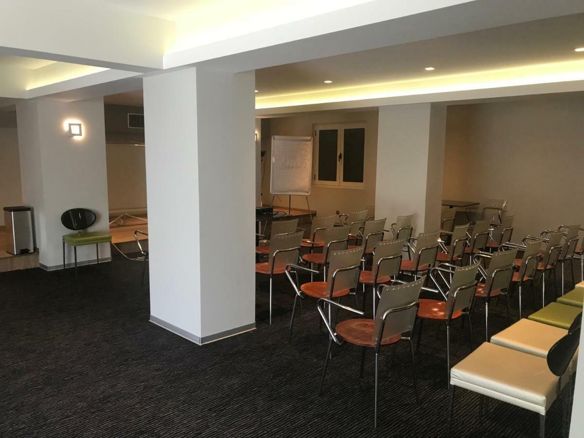 Hotel Levadia Levádeia Eksteriør bilde