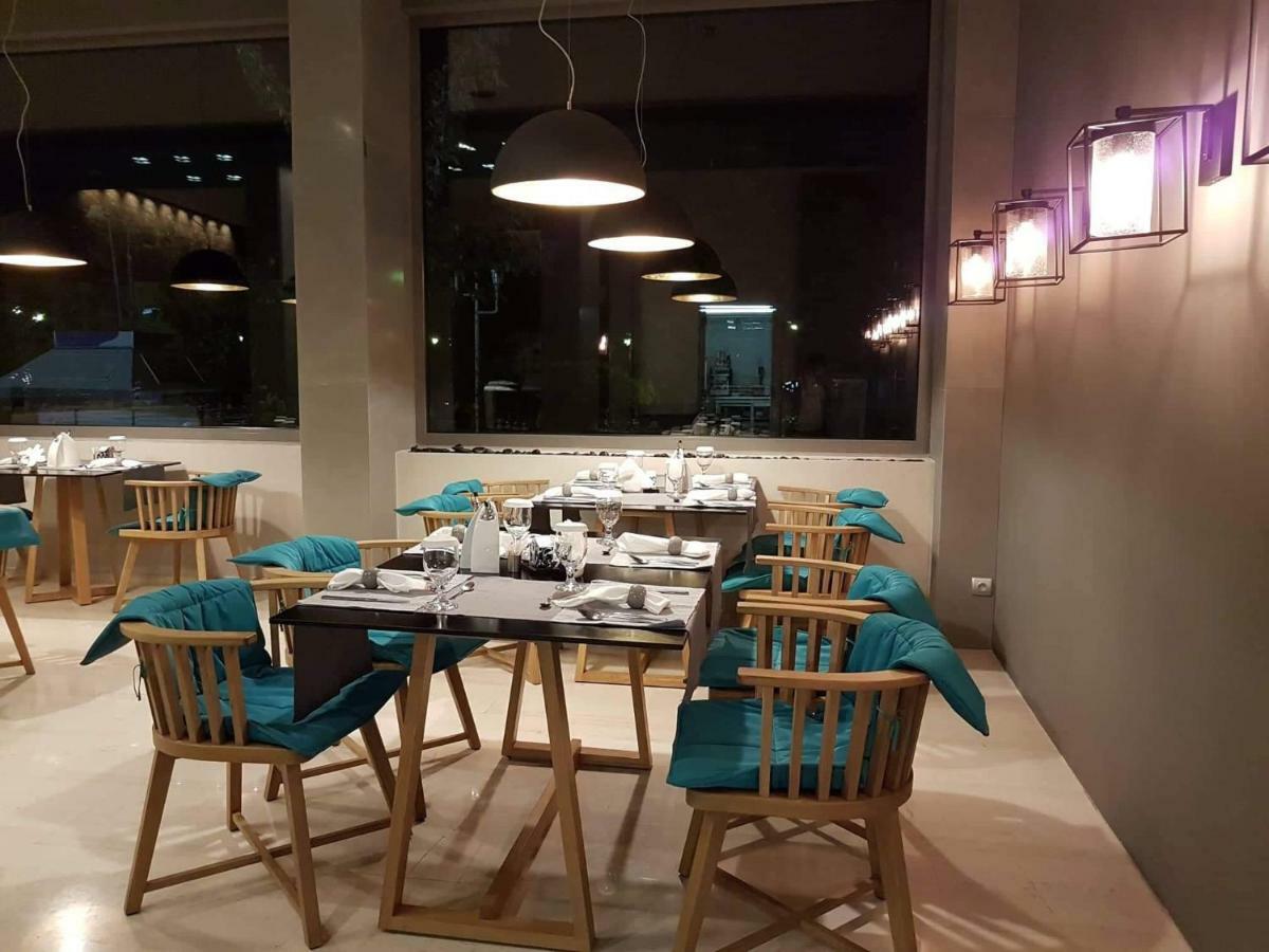 Hotel Levadia Levádeia Eksteriør bilde